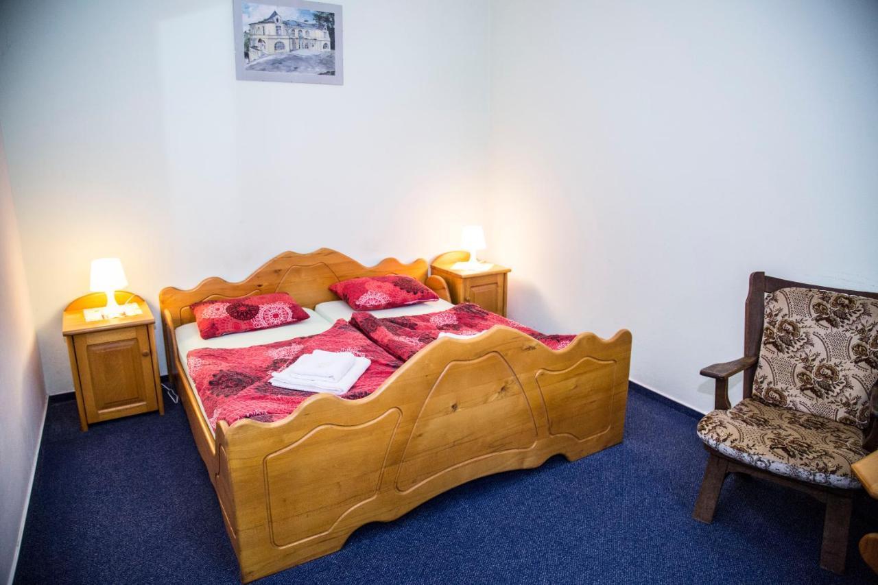 Hotel U Mesta Prahy Nachod Ngoại thất bức ảnh